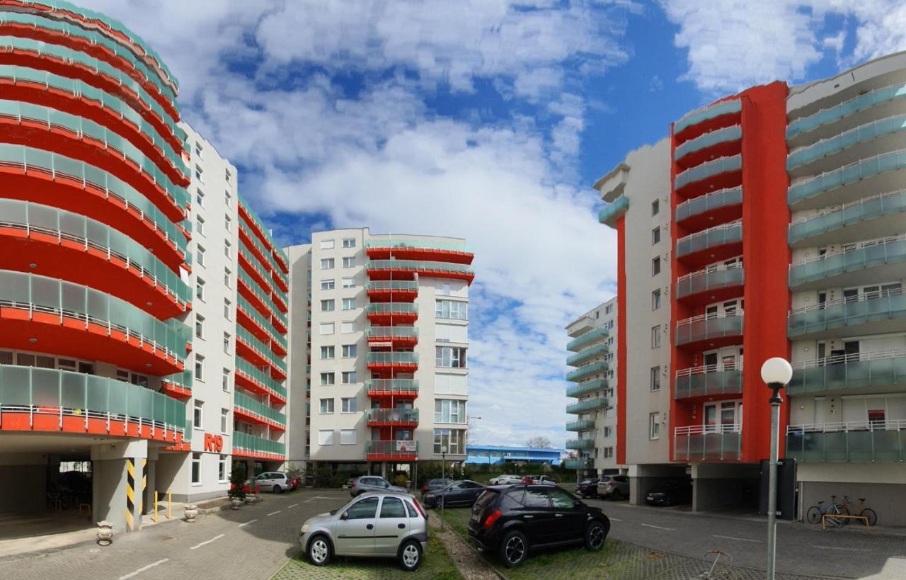 Apartmán Royal Central Apartament Oradea Exteriér fotografie