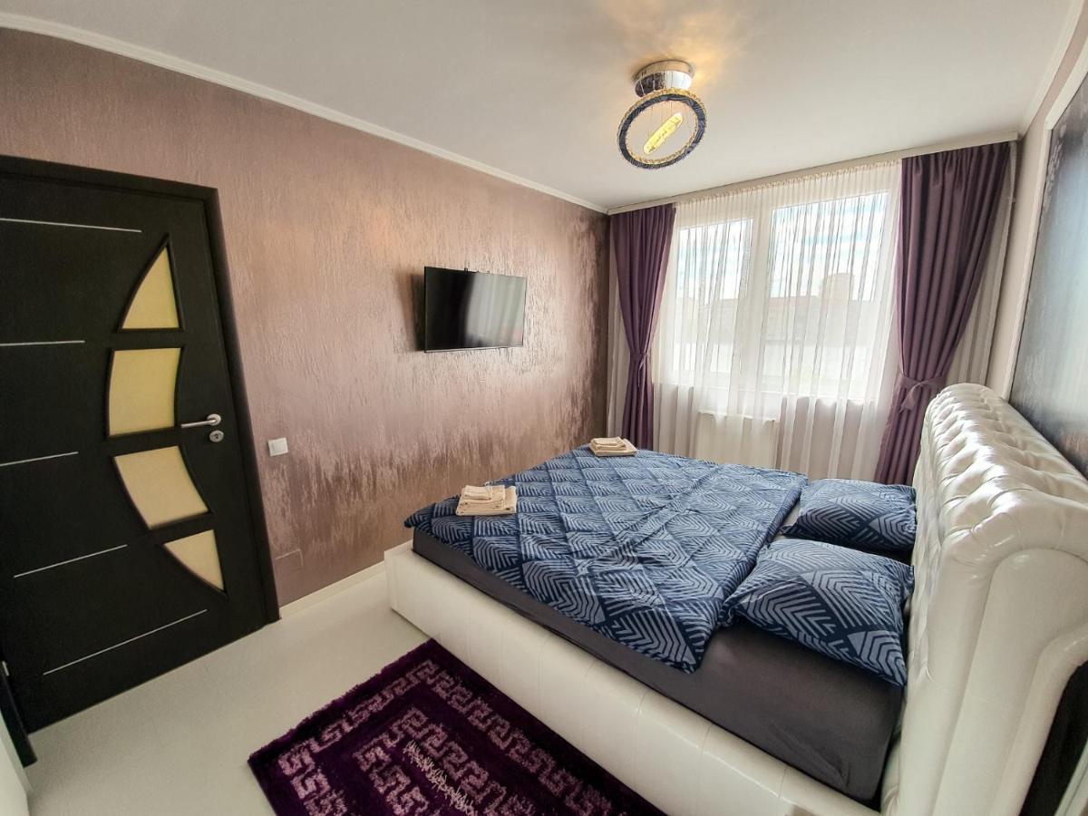 Apartmán Royal Central Apartament Oradea Exteriér fotografie