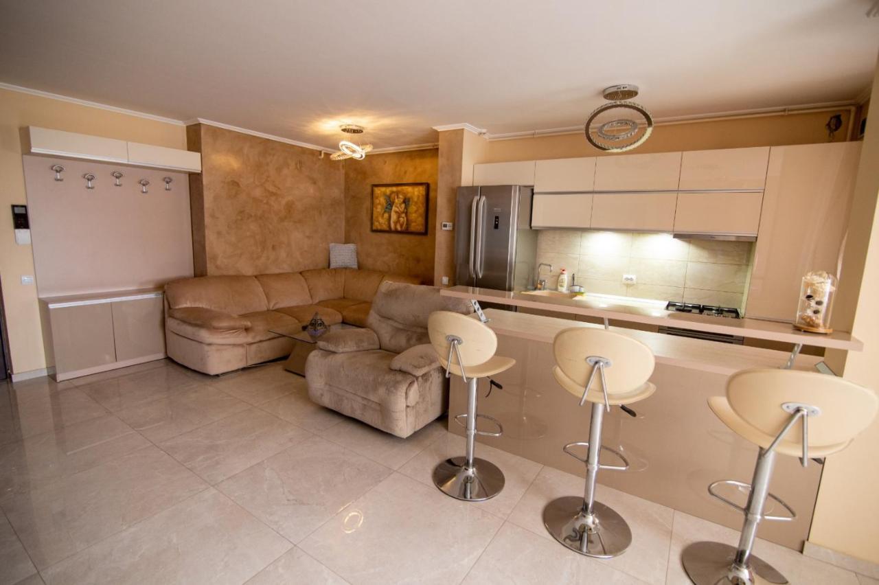 Apartmán Royal Central Apartament Oradea Exteriér fotografie
