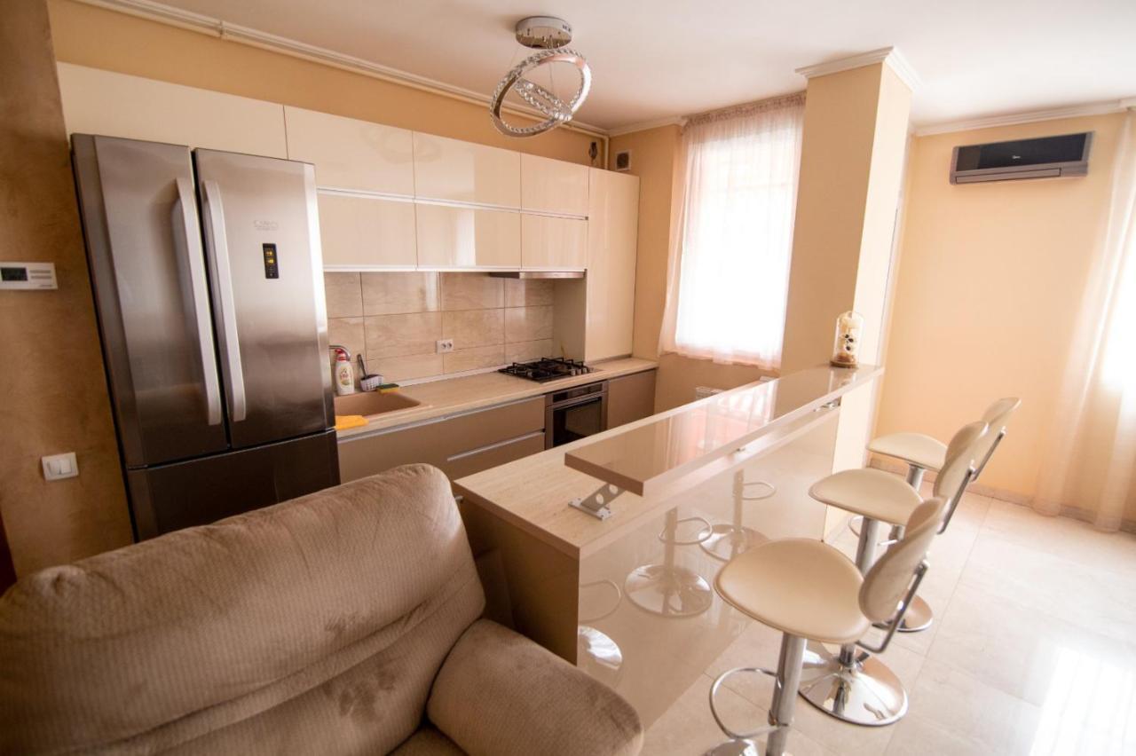 Apartmán Royal Central Apartament Oradea Exteriér fotografie